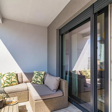 Apartment M****, New + Parking Pula